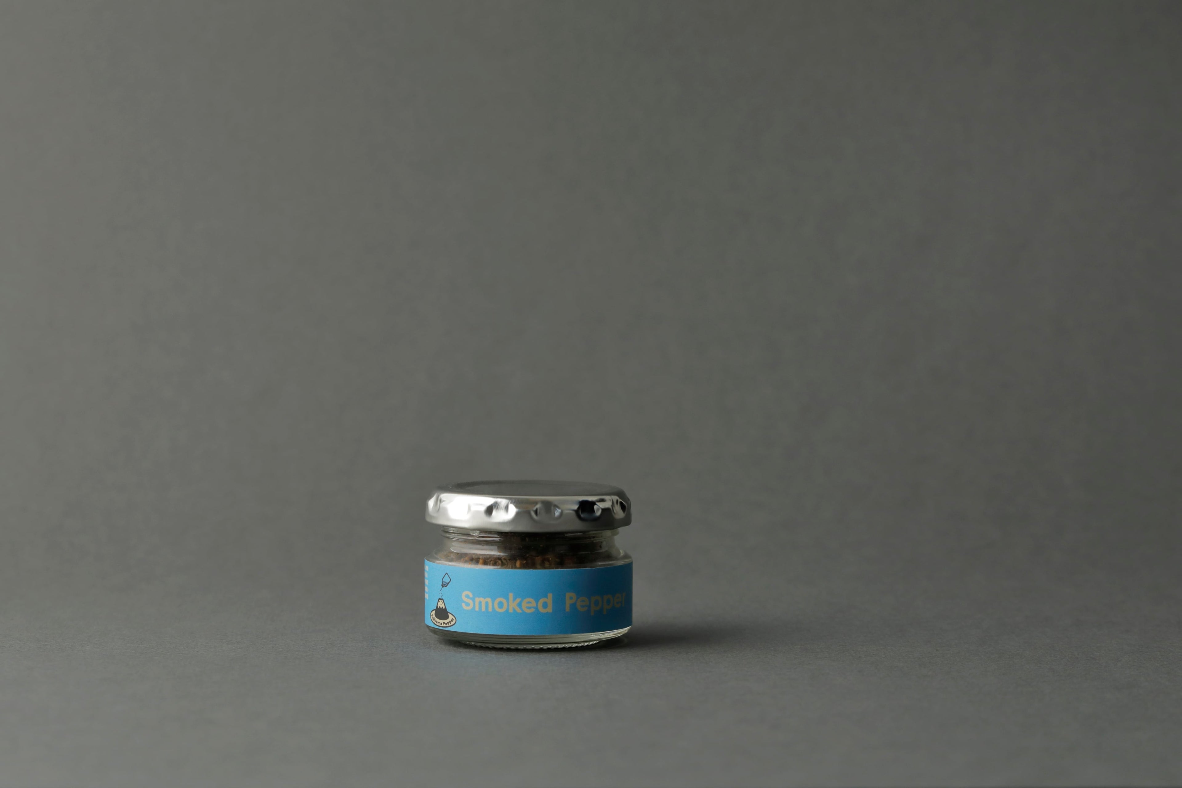 スモークペッパー（燻製・生）Ｓ（20g）　Smoked Pepper